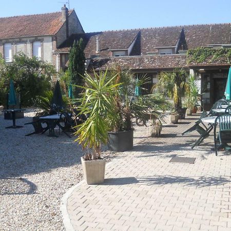 Le Phoenix Hotel Saint-Florentin  Luaran gambar