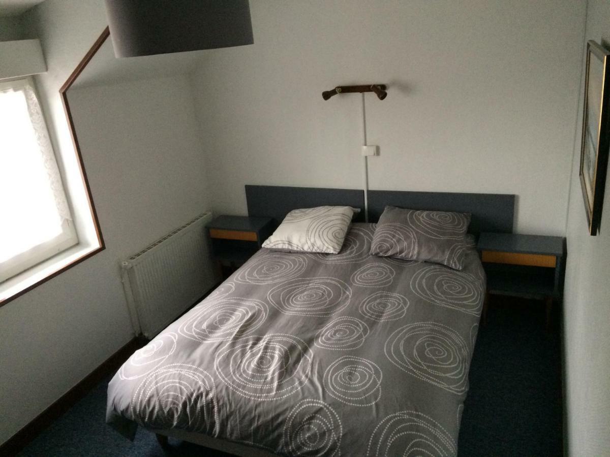 Le Phoenix Hotel Saint-Florentin  Luaran gambar